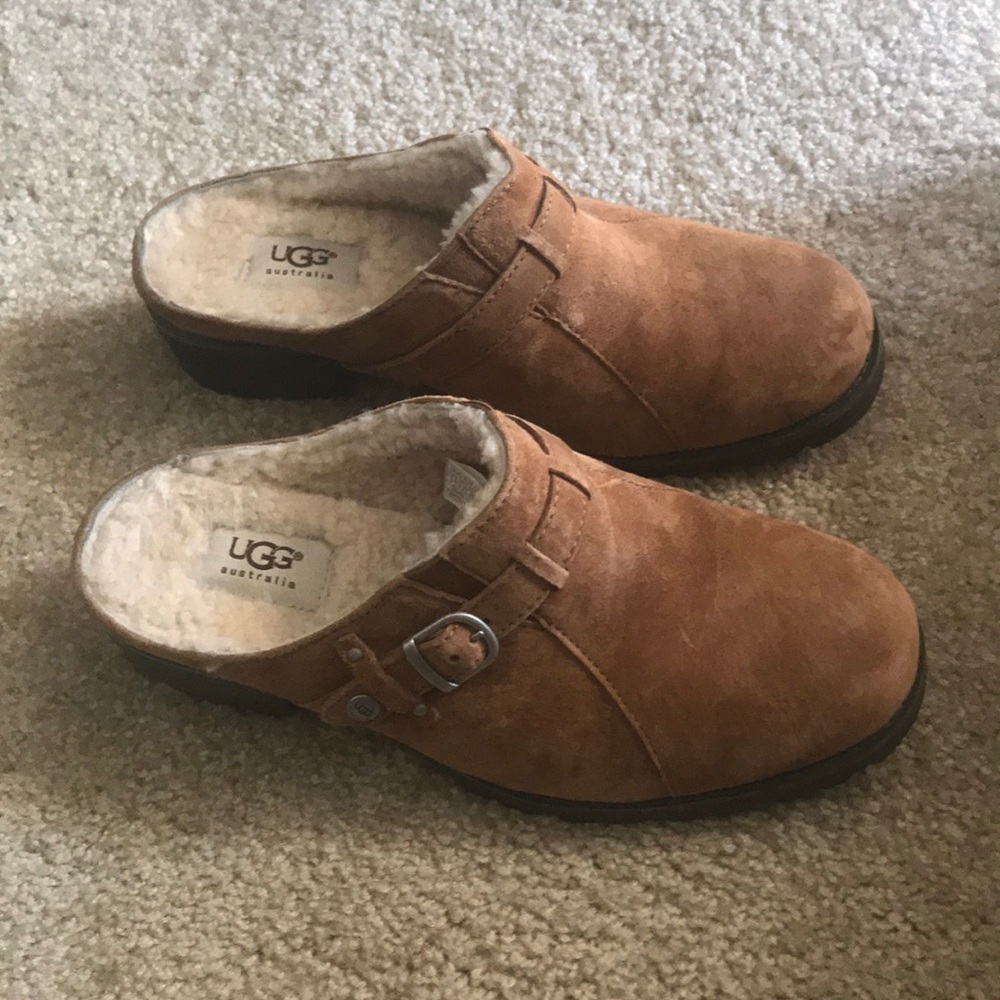 UGG Slip-ons